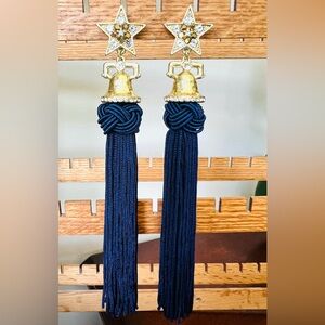 Heidi Daus 🆕 “Freedom Reigns” Crystal Tassel Star dangle clip earrings